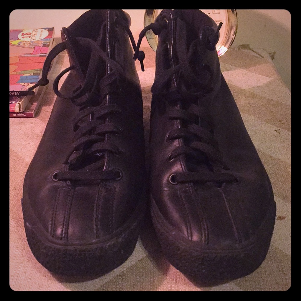Men’s k-Swiss 10.5 black hi-top “trainers”